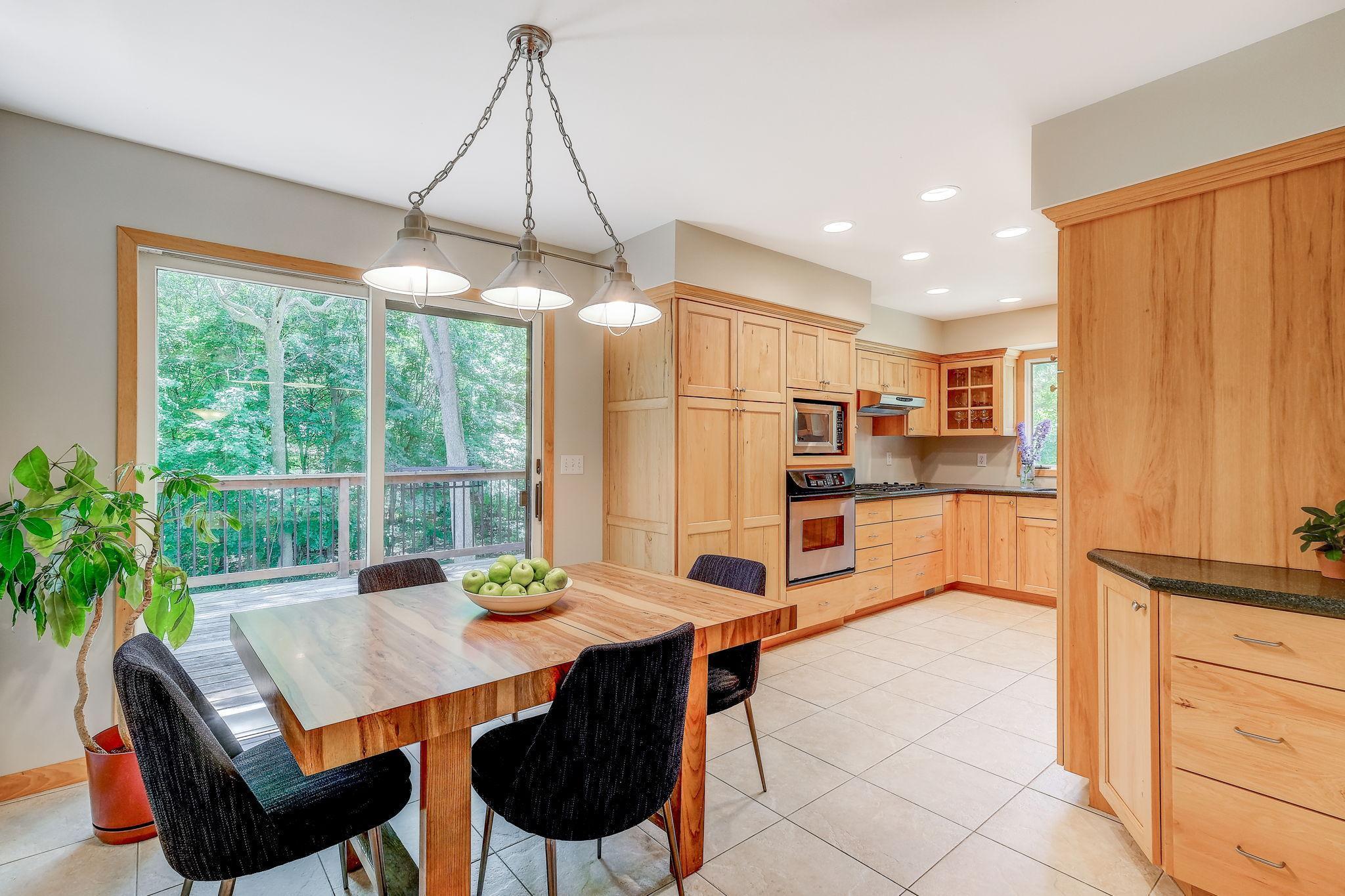 8109 Spring Valley Road Waconia, MN 55387 - Photo 8 of 37 Gallery Image 8