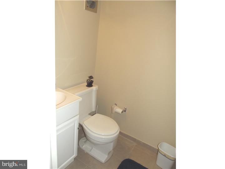 10816 Heflin Road Philadelphia, PA 19154 - Photo 14 of 14 Bathroom