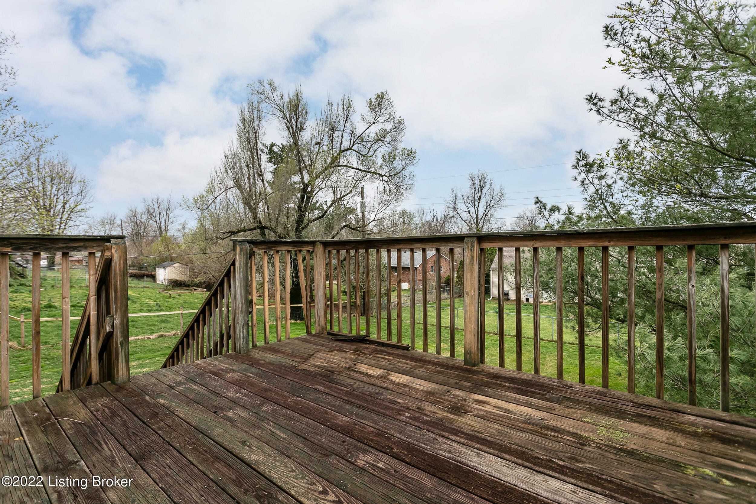881 Cheyenne Road Radcliff, KY 40160 - Photo 8 of 32 881Cheyenne008