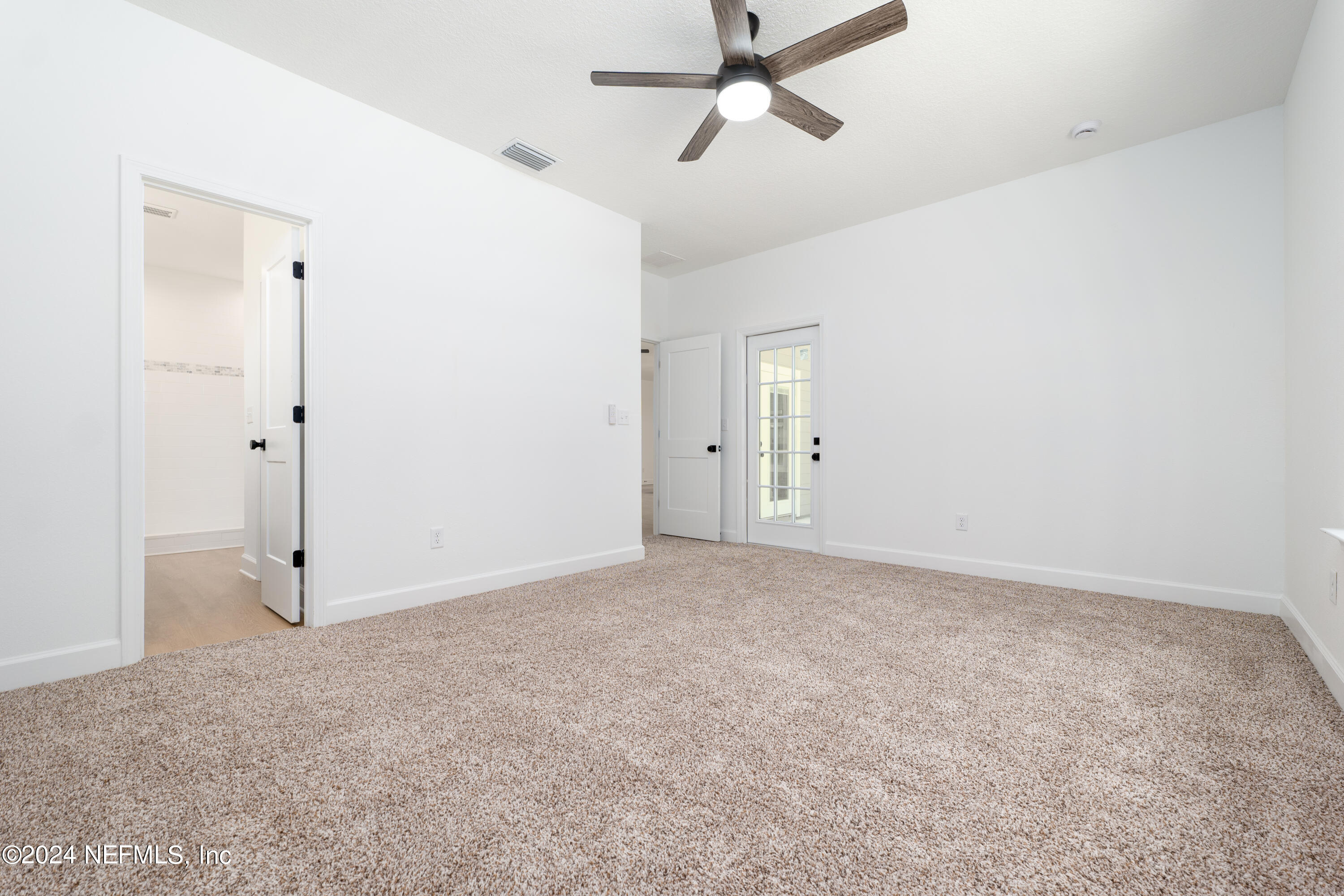 2022 Knowles Road Green Cove Springs, FL 32043 - Photo 14 of 30 2022KnowlesRdGreenCoveSpringsFL-19