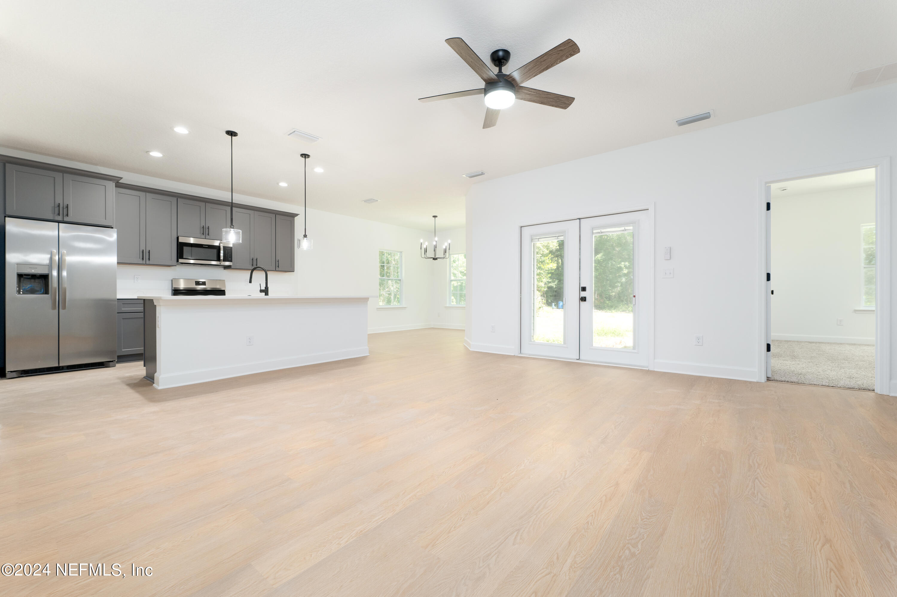 2022 Knowles Road Green Cove Springs, FL 32043 - Photo 4 of 30 2022KnowlesRdGreenCoveSpringsFL-4