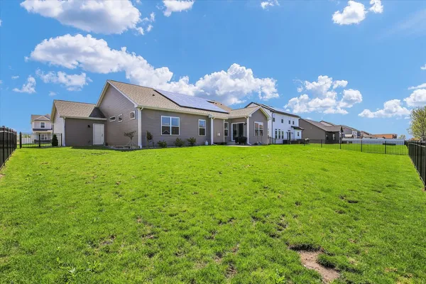 $500,000 | 1709 Littlefield Lane, Mahomet, IL 61853
