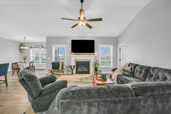 $500,000 | 1709 Littlefield Lane, Mahomet, IL 61853