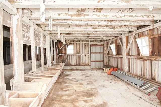 $325,000 | 570 Winchester Road, Geneva, IN 46740