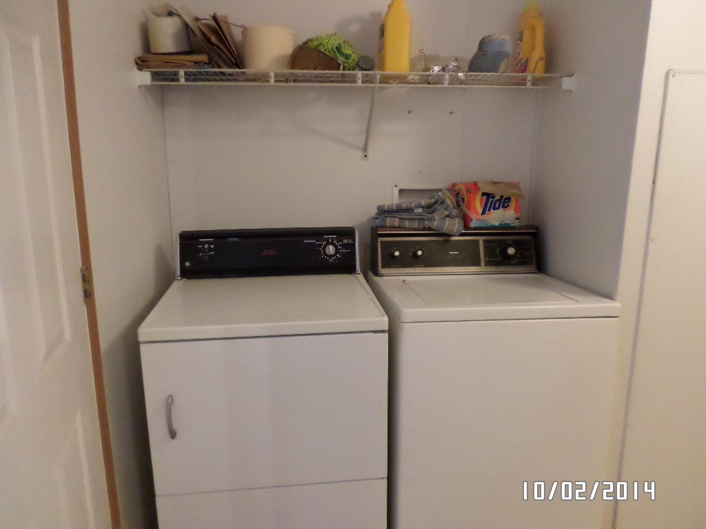 405 Barker Road New Tazewell, TN 37825 - Photo 19 of 22 laundry