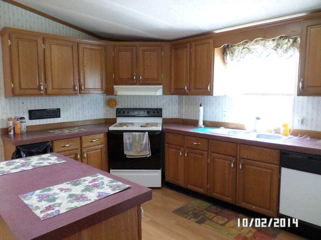 405 Barker Road New Tazewell, TN 37825 - Photo 6 of 22 kitchen 1