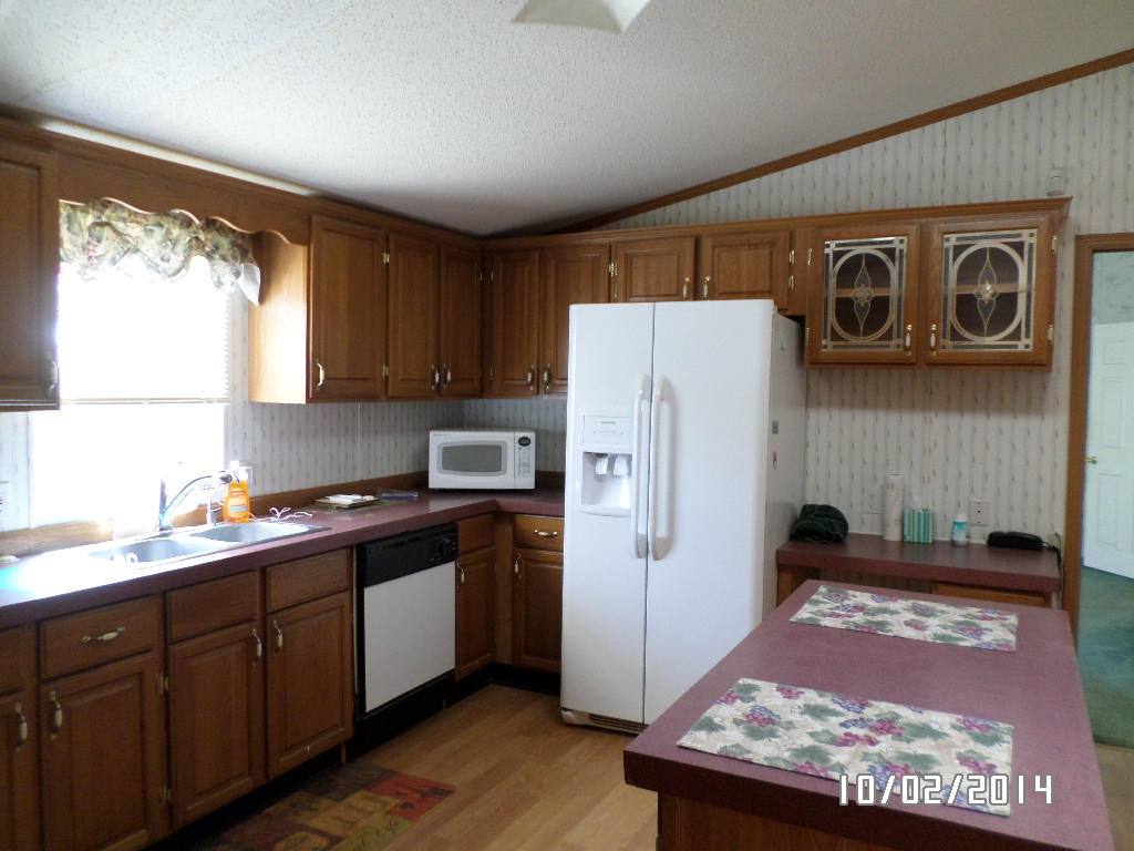 405 Barker Road New Tazewell, TN 37825 - Photo 7 of 22 kitchen 2