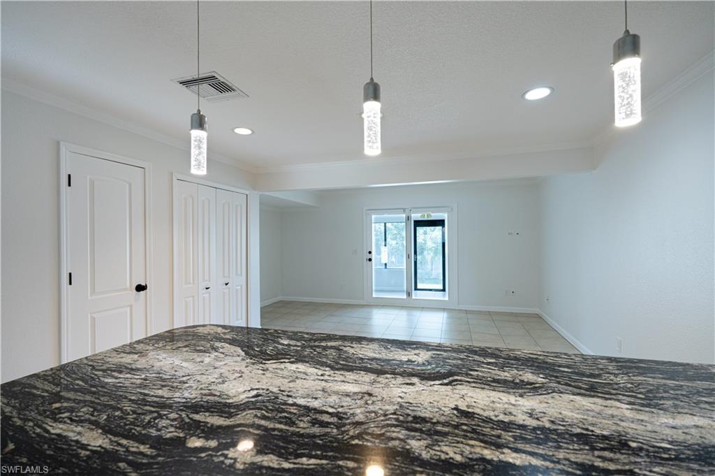 11001 Southeast Sunset Harbor Road, Unit 34 Summerfield, FL 34491 - Photo 8 of 31