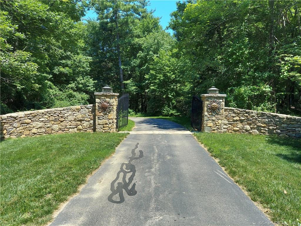 612 Cook Hill Road Killingly, CT 06239 - Photo 33 of 33 Gallery Image 33