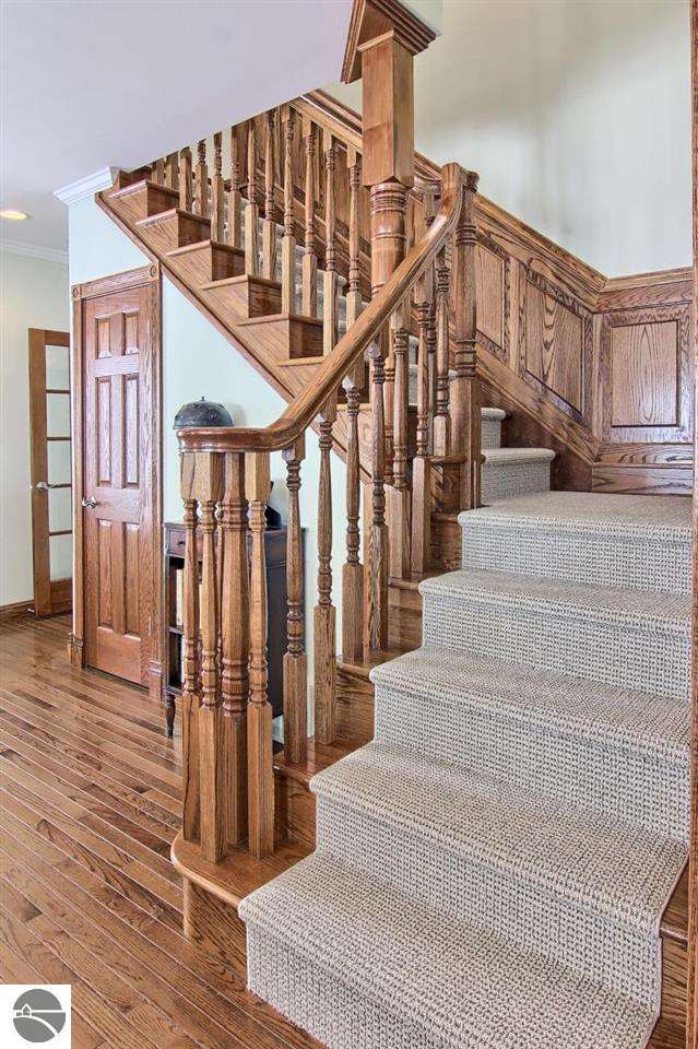 11333 Bluff Road Traverse City, MI 49686 - Photo 22 of 52 1804011-21.JPG