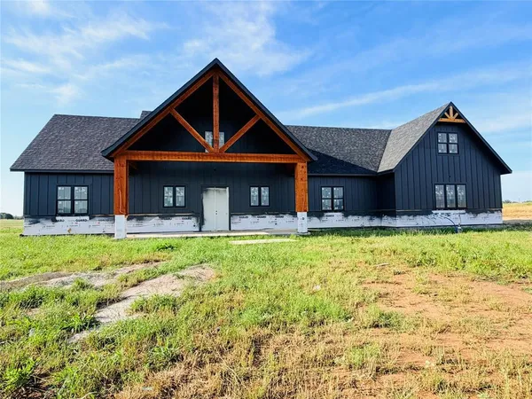 $849,000 | 15 Monarch Court, Poolville, TX 76487