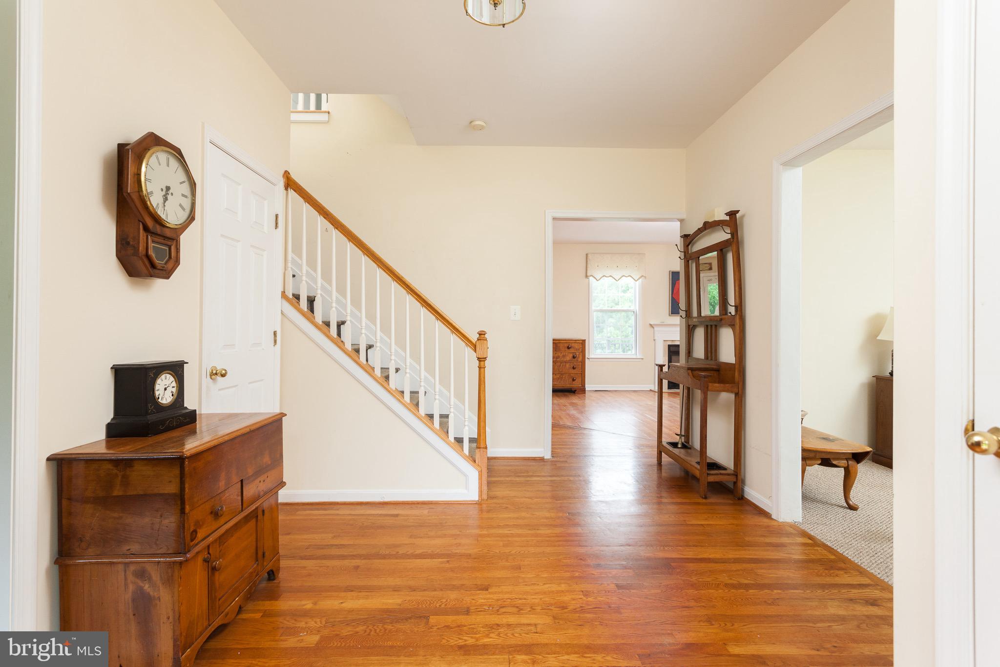 14417 Misty Valley Road Phoenix, MD 21131 - Photo 14 of 33 Large open foyer