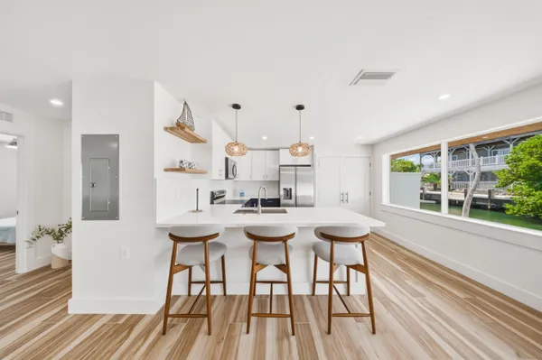 $985,000 | 100 East 63rd Street Ocean, Marathon, FL 33050