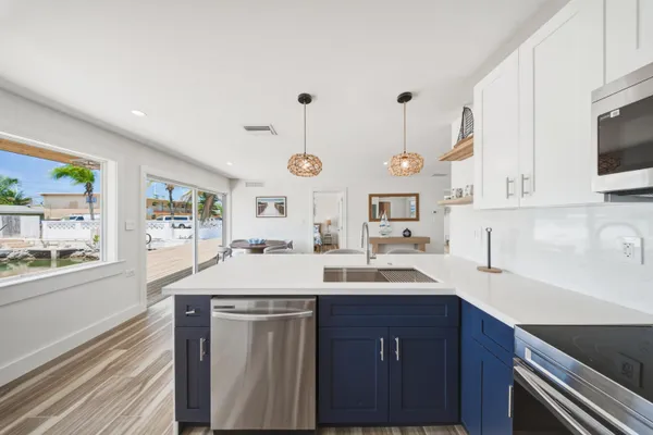 $985,000 | 100 East 63rd Street Ocean, Marathon, FL 33050