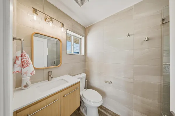 $985,000 | 100 East 63rd Street Ocean, Marathon, FL 33050