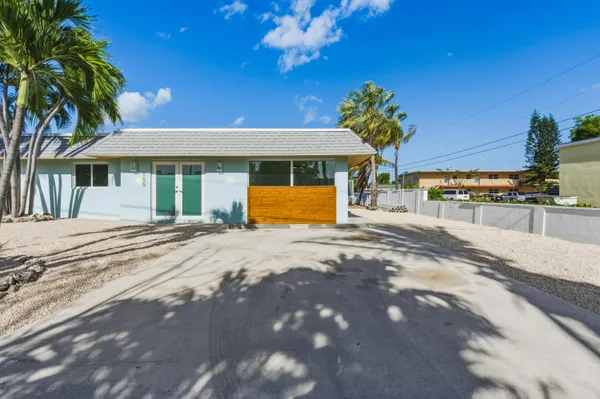 $985,000 | 100 East 63rd Street Ocean, Marathon, FL 33050