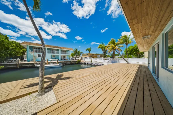 $985,000 | 100 East 63rd Street Ocean, Marathon, FL 33050