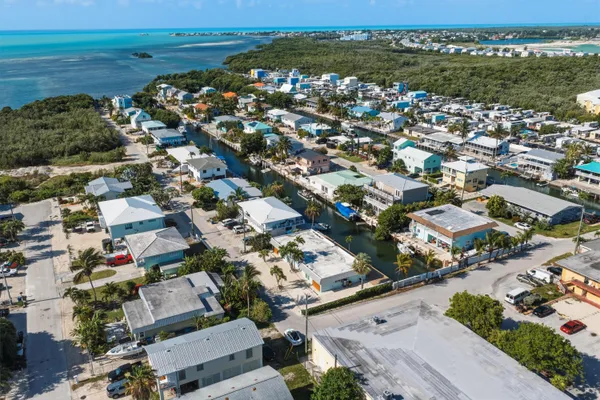 $985,000 | 100 East 63rd Street Ocean, Marathon, FL 33050