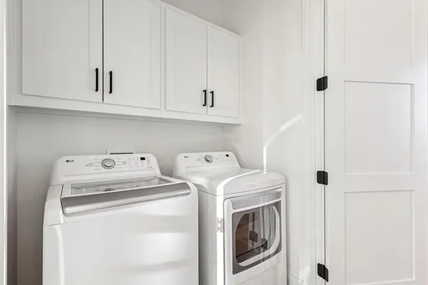 $1,500,000 | 3 Breakwater Bend, Graford, TX 76449