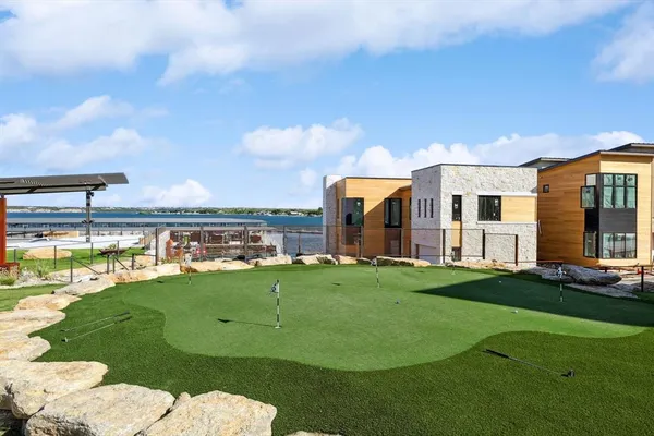 $1,500,000 | 3 Breakwater Bend, Graford, TX 76449