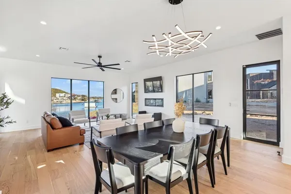 $1,500,000 | 3 Breakwater Bend, Graford, TX 76449