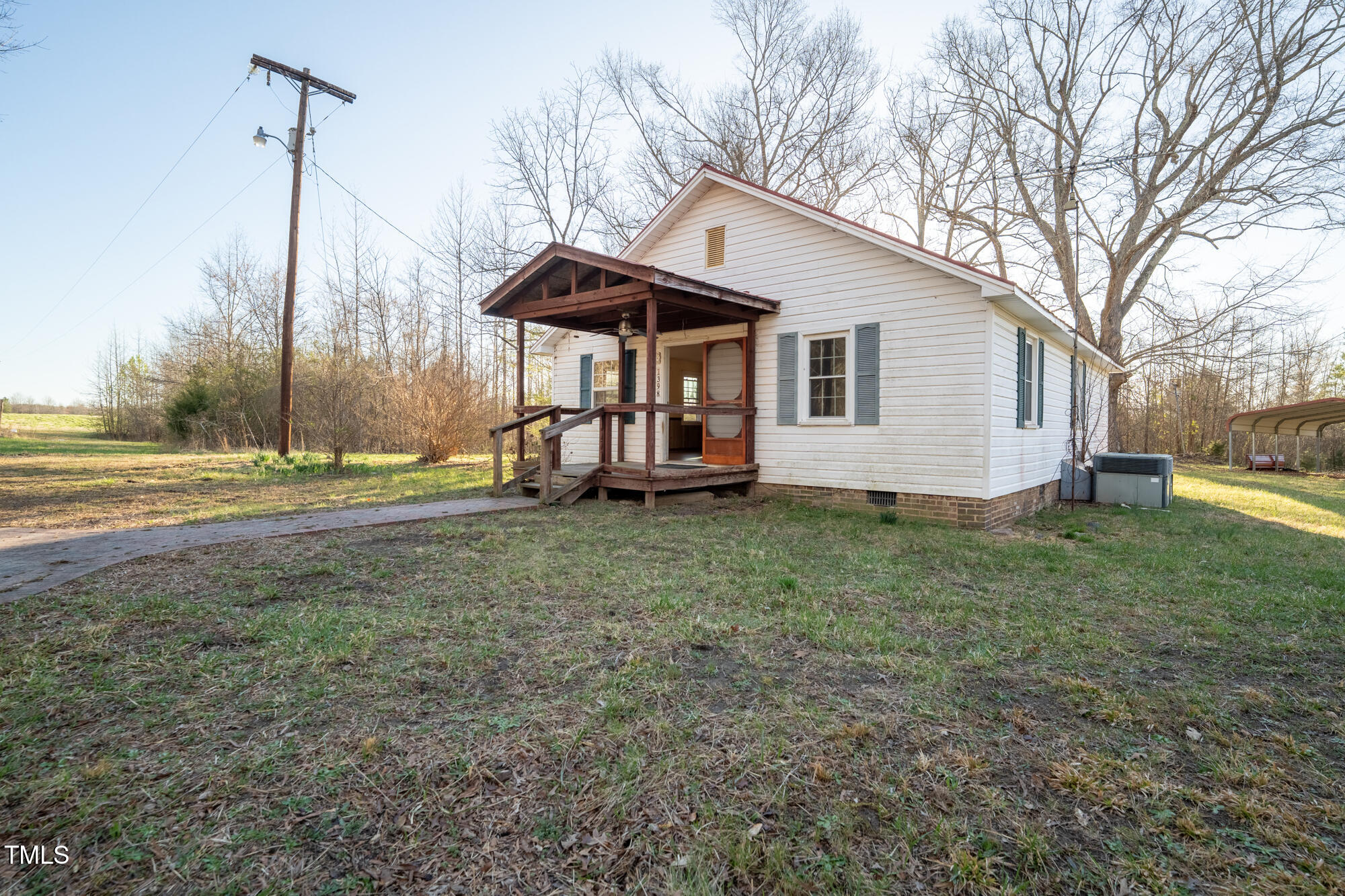 1398 Baynes Road Burlington, NC 27217 - Photo 3 of 21 3 A7404158-HDR