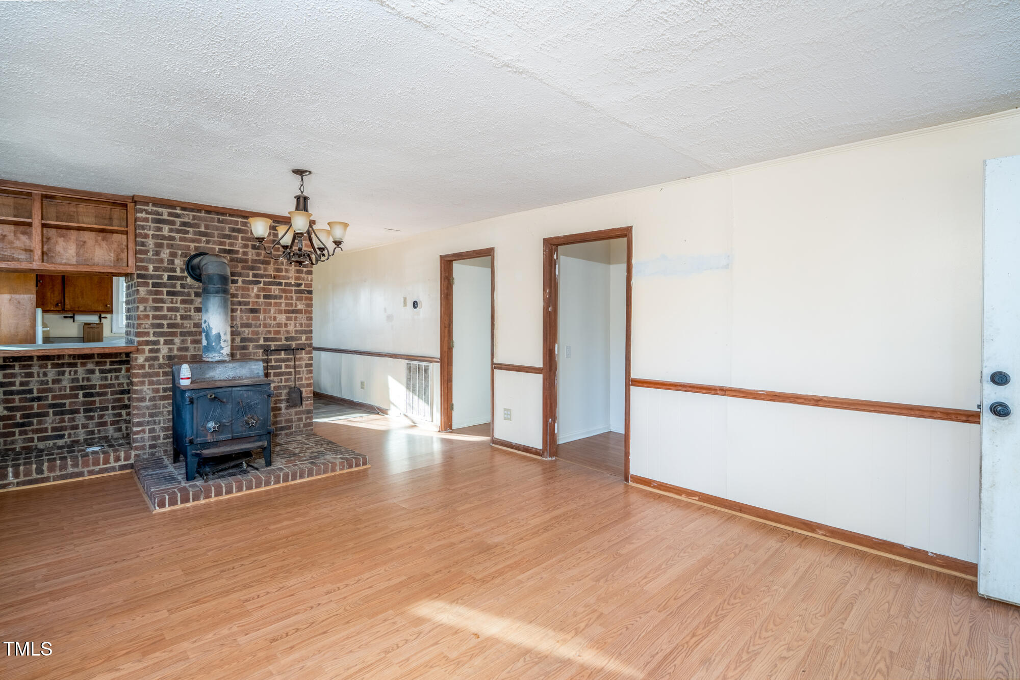 1398 Baynes Road Burlington, NC 27217 - Photo 4 of 21 4 A7404218-HDR-Edit