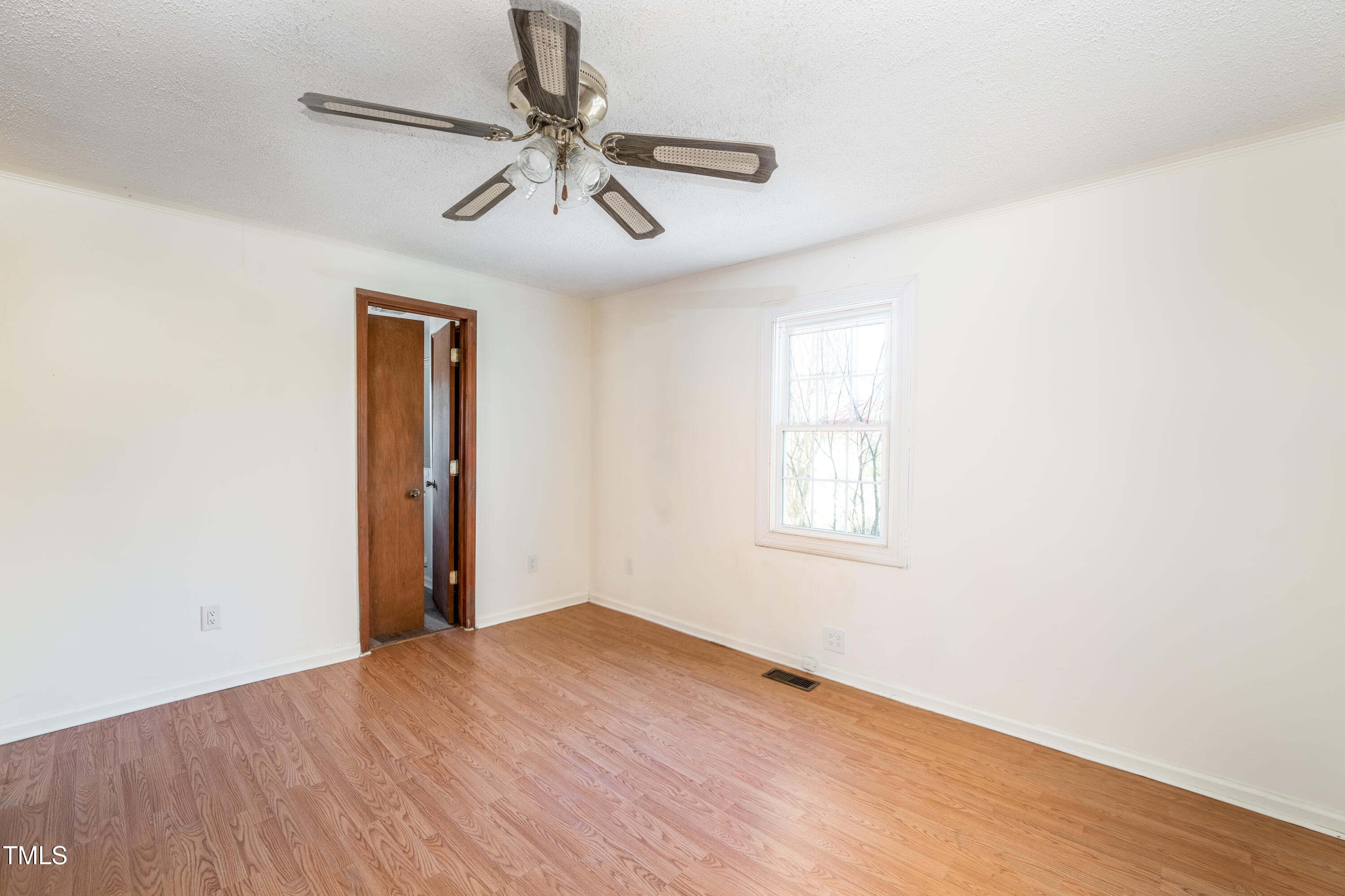 1398 Baynes Road Burlington, NC 27217 - Photo 10 of 21 10 A7404241-HDR-Edit