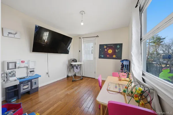 $825,000 | 115 Young Avenue, Yonkers, NY 10710