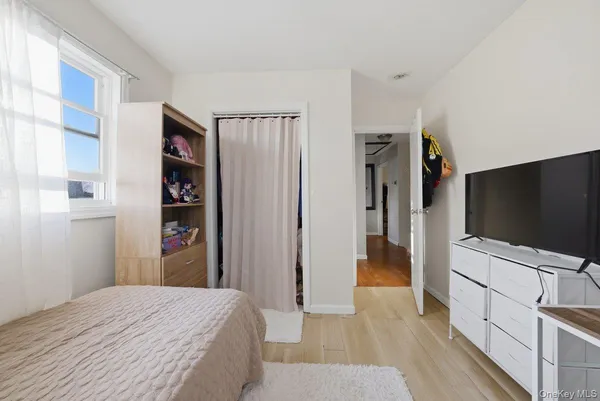 $825,000 | 115 Young Avenue, Yonkers, NY 10710