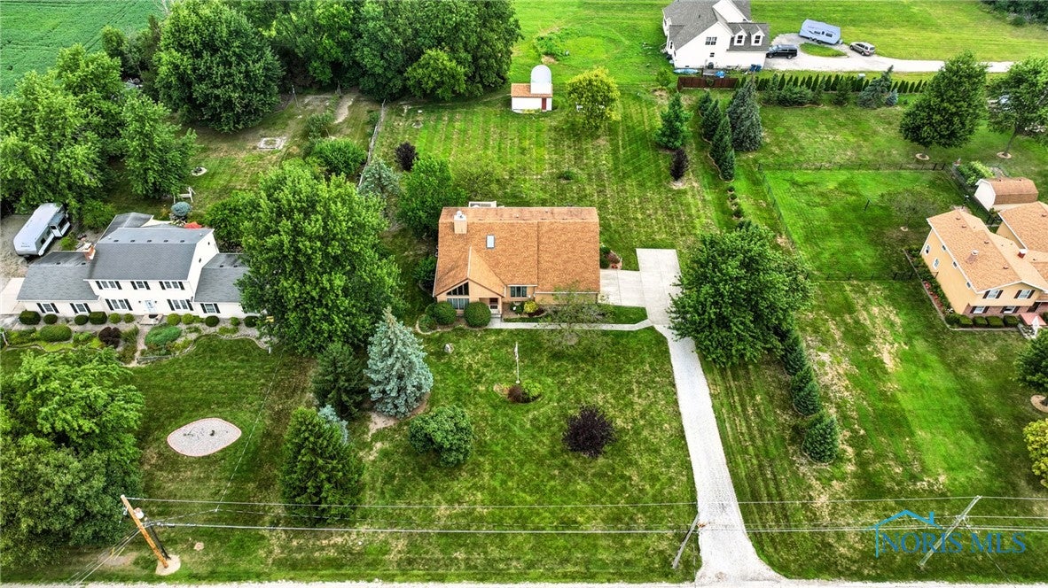 10464 Five Point Road Perrysburg, OH 43551 - Photo 3 of 48 Gallery Image 3