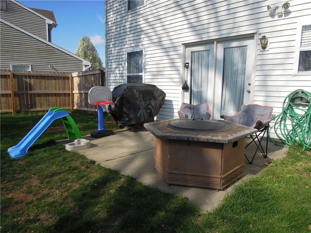 5827 Decatur Ridge Drive Indianapolis, IN 46221 - Photo 11 of 29