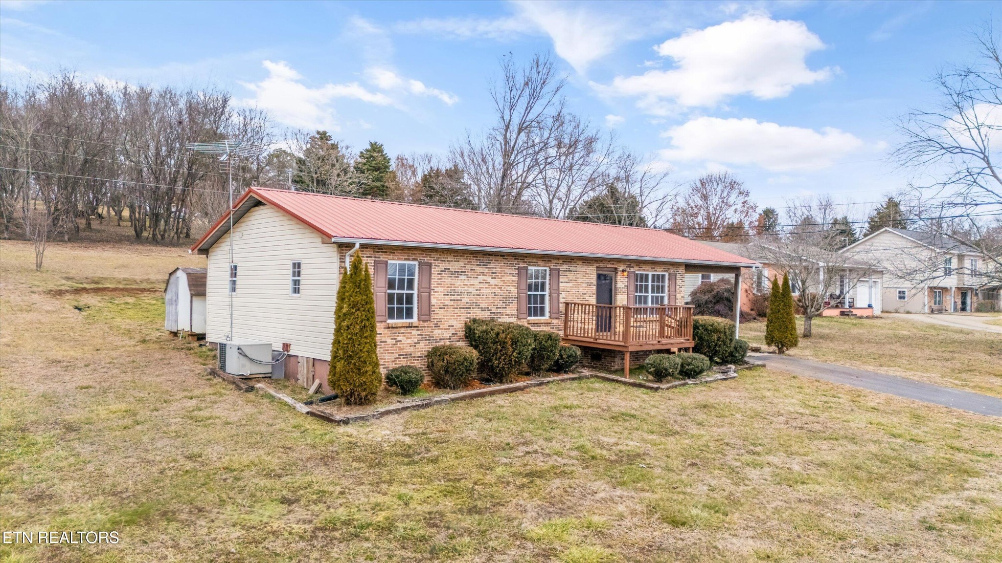 435 Oak Grove Road Madisonville, TN 37354 - Photo 3 of 42 Gallery Image 3