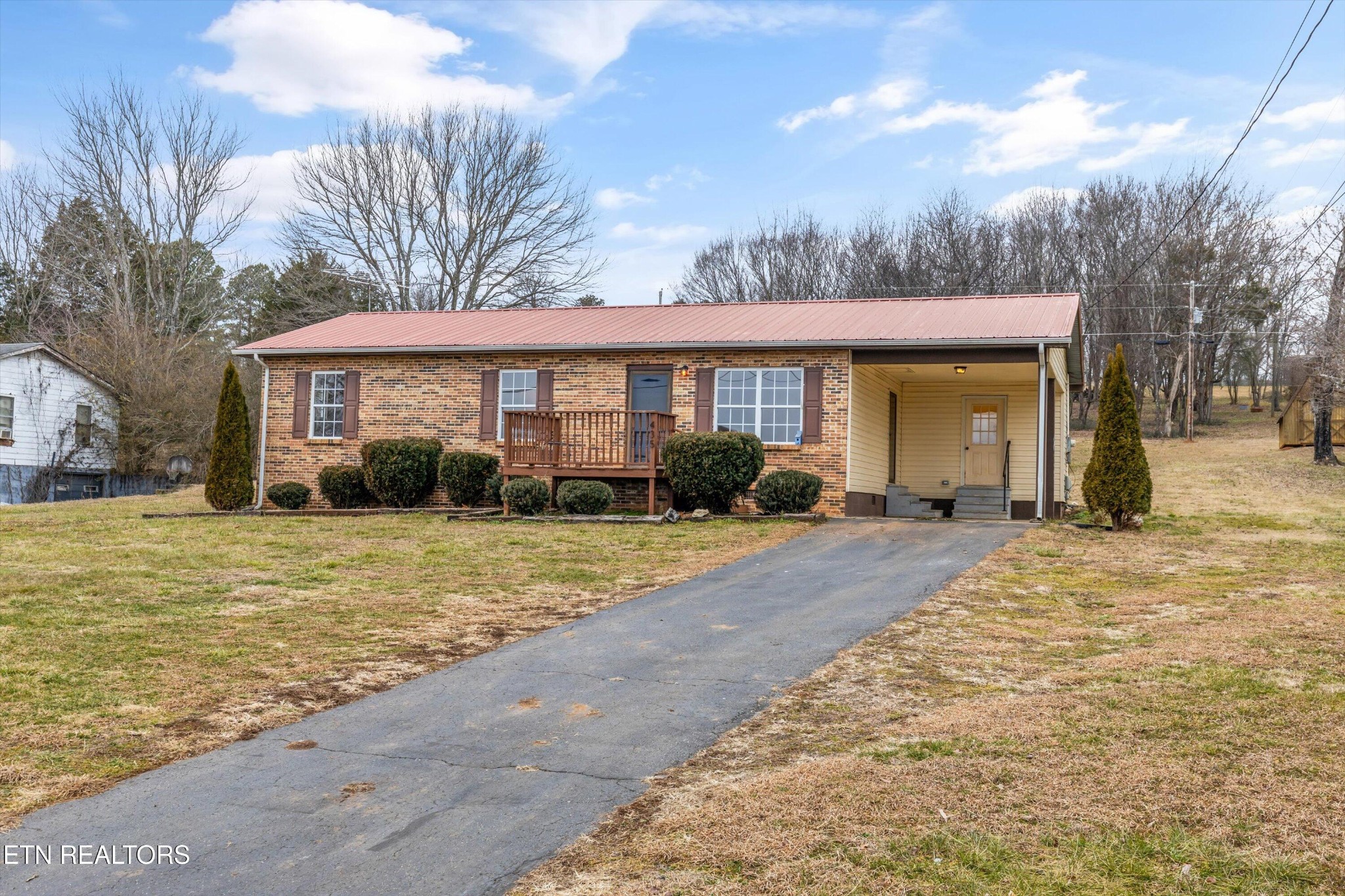 435 Oak Grove Road Madisonville, TN 37354 - Photo 4 of 42 Gallery Image 4