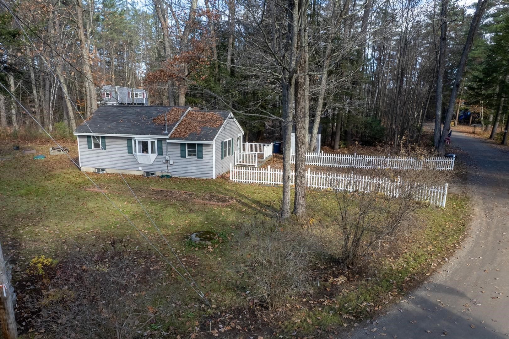 42 Andrews Road Tilton, NH 03276 - Photo 3 of 37