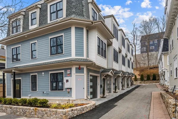 $1,299,000 | 143 Tremont Street, Unit 2, Boston, MA 02135