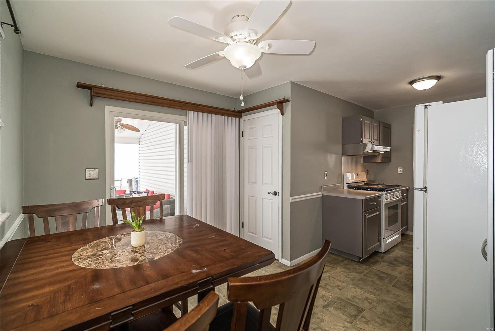 50 Country Hill Road St. Peters, MO 63376 - Photo 11 of 39
