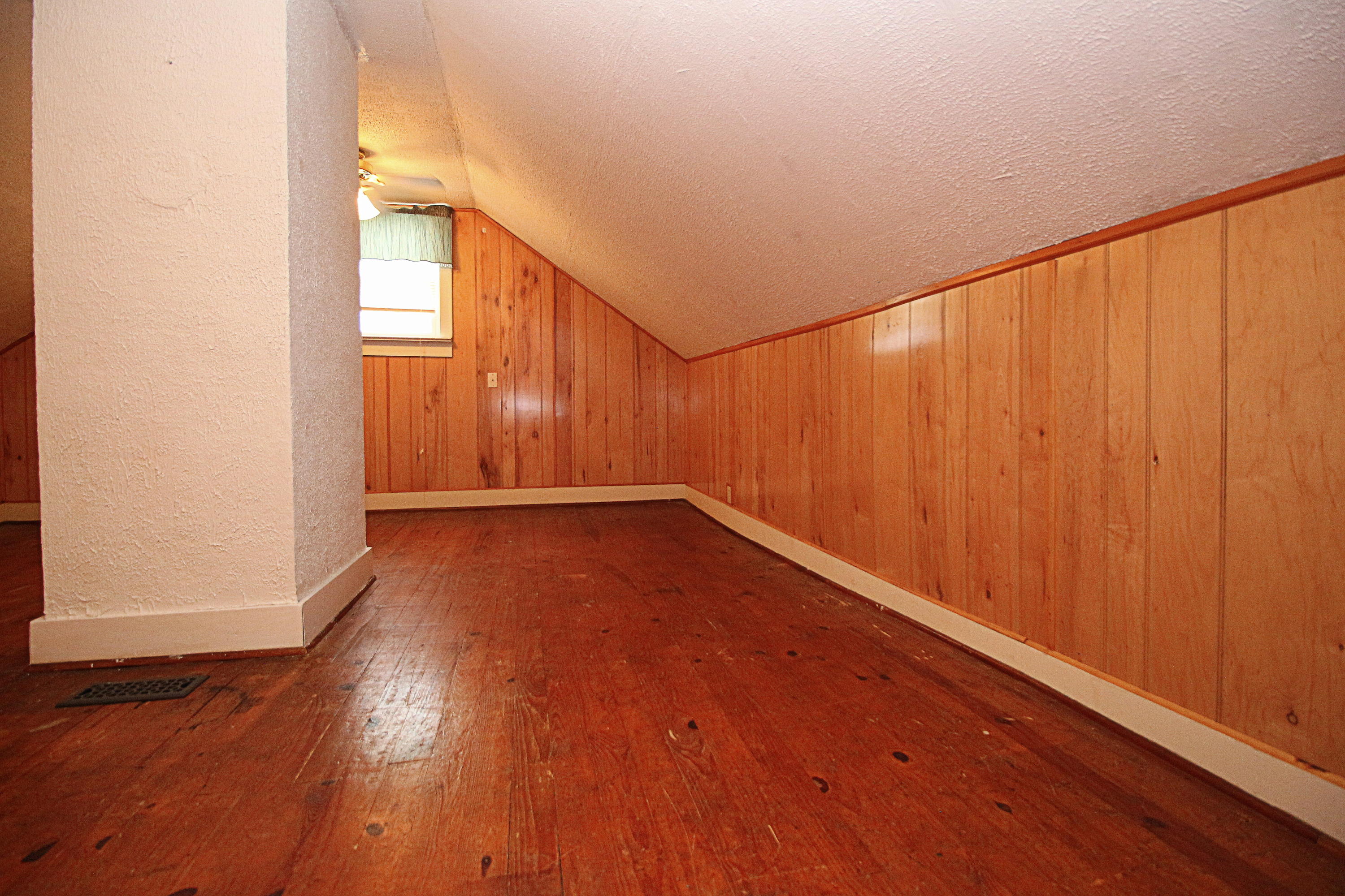 515 Liberty Road Northeast Roanoke, VA 24012 - Photo 20 of 35 300 dpi22