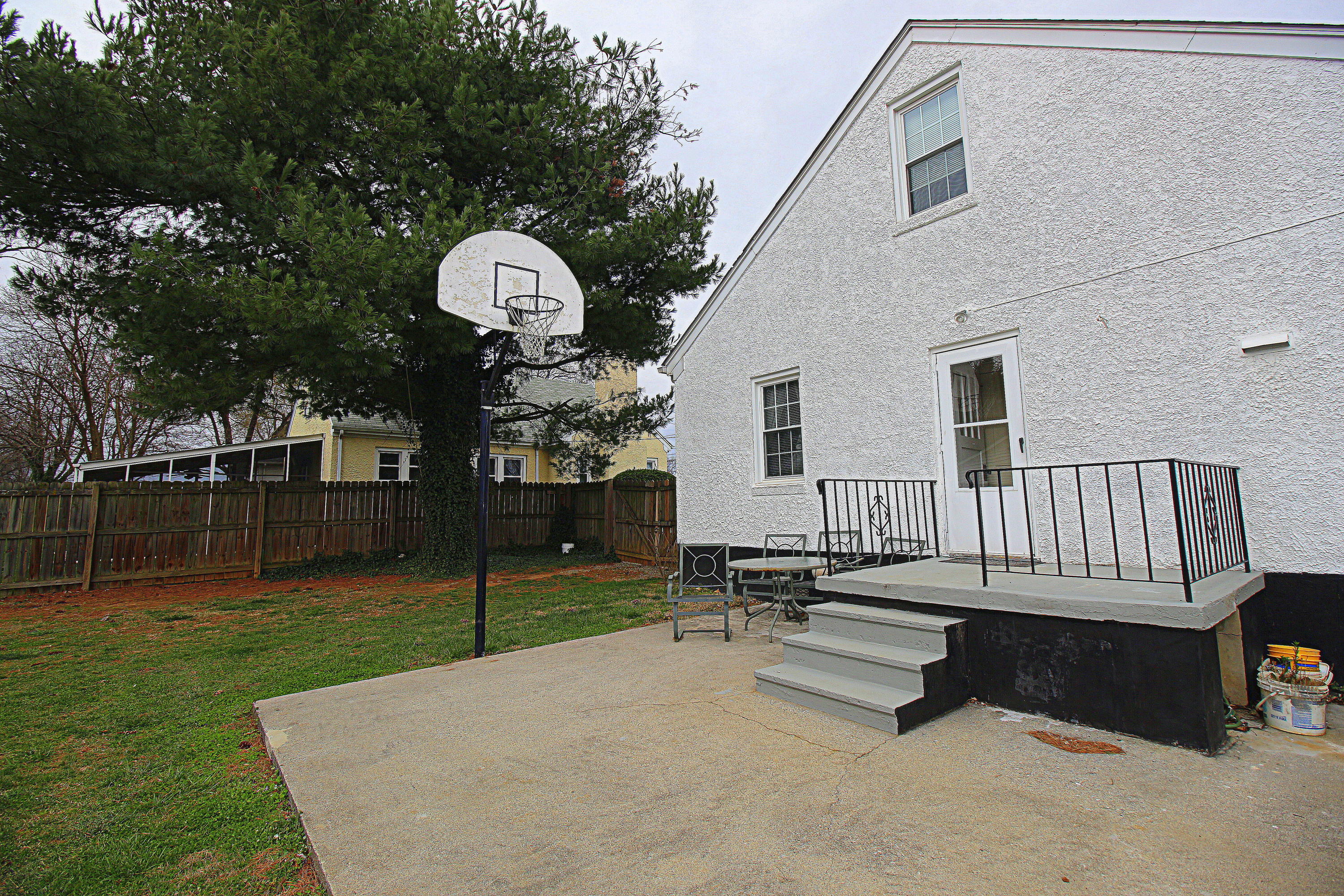 515 Liberty Road Northeast Roanoke, VA 24012 - Photo 22 of 35 300 dpi33
