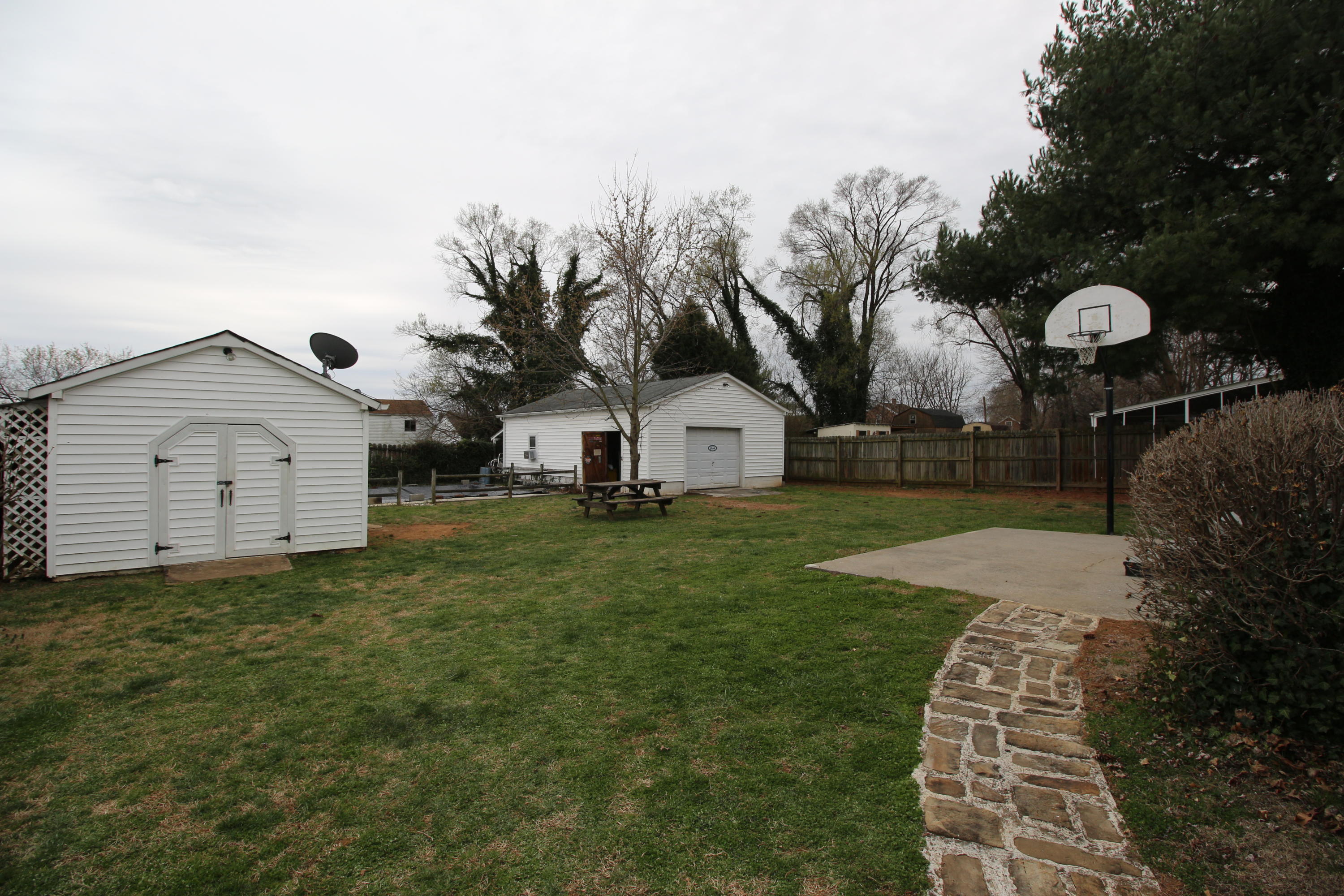 515 Liberty Road Northeast Roanoke, VA 24012 - Photo 24 of 35 300 dpi36