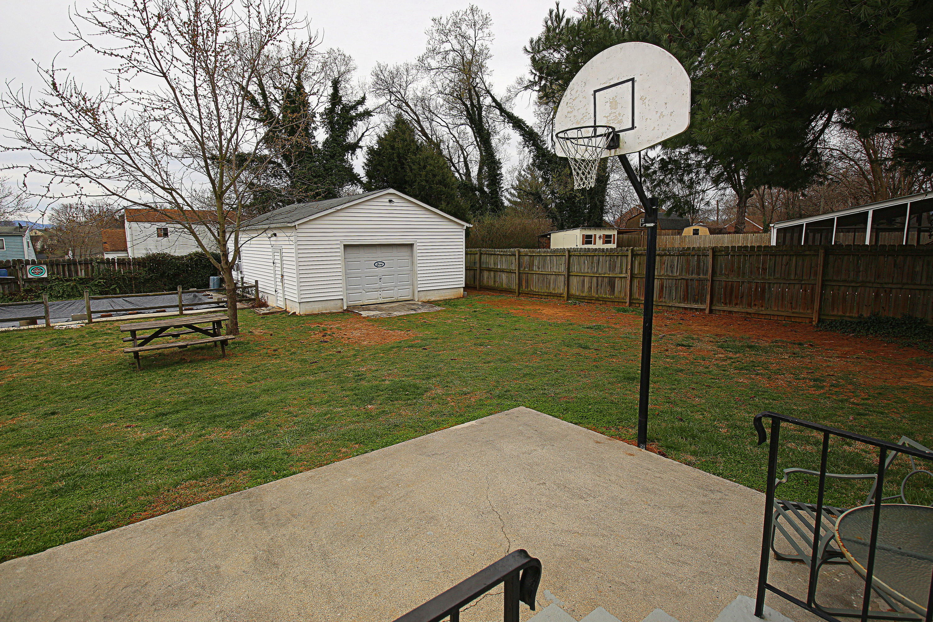 515 Liberty Road Northeast Roanoke, VA 24012 - Photo 33 of 35 300 dpi53
