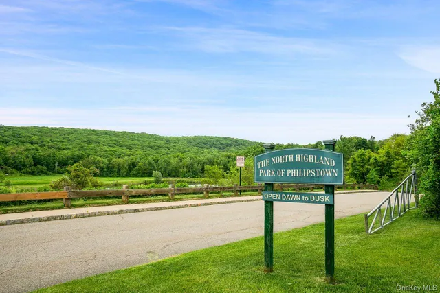 $727,000 | 43 Yesterday Drive, Cold Spring, NY 10516