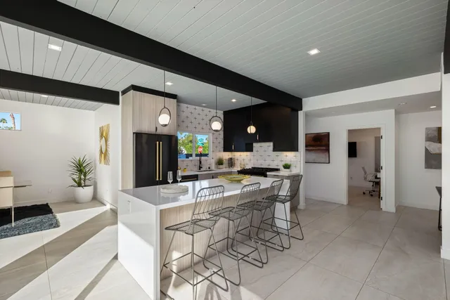 $2,195,000 | 623 West Regal Drive, Palm Springs, CA 92262