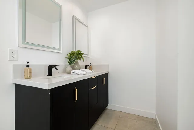 $2,195,000 | 623 West Regal Drive, Palm Springs, CA 92262