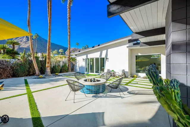 $2,195,000 | 623 West Regal Drive, Palm Springs, CA 92262