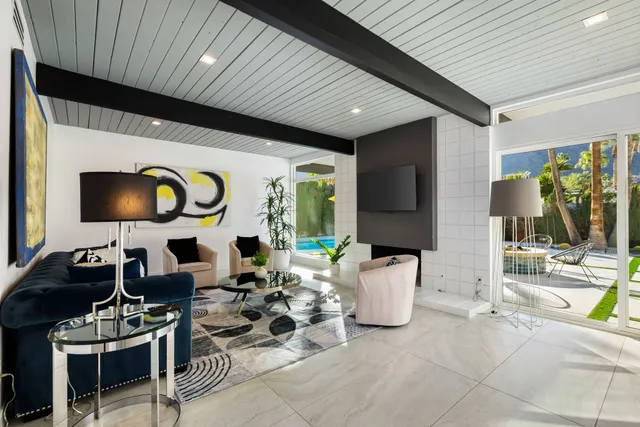 $2,195,000 | 623 West Regal Drive, Palm Springs, CA 92262