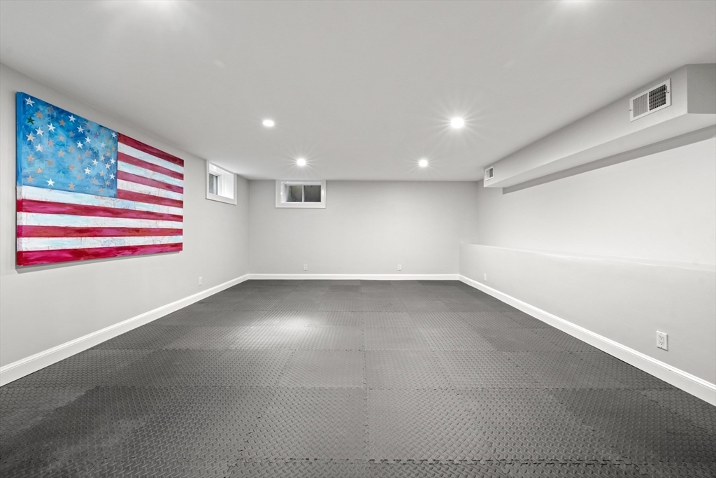 193 Winding River Road Wellesley, MA 02482 - Photo 31 of 42 a view of empty room