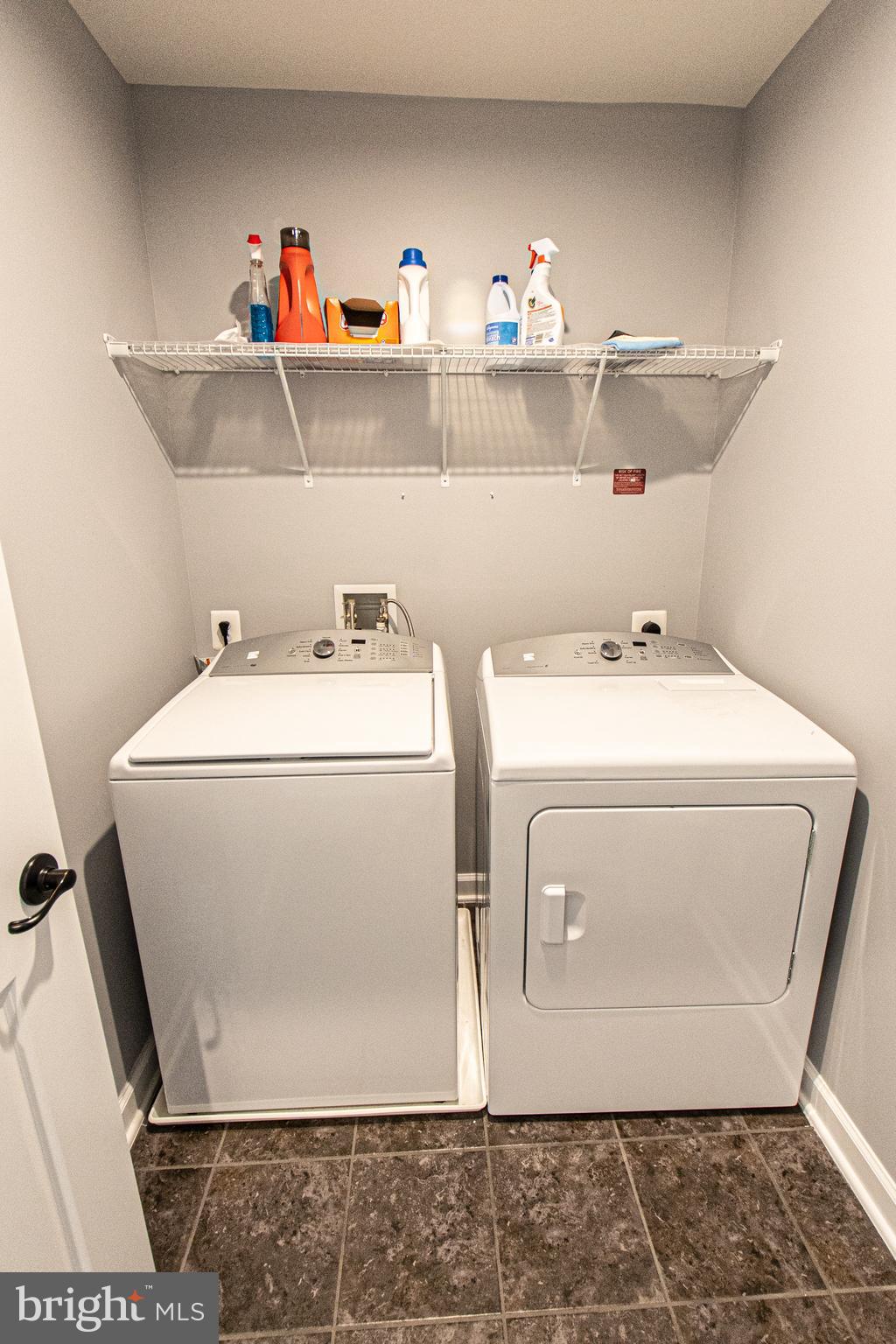 22304 Seabring Terrace Ashburn, VA 20148 - Photo 12 of 35