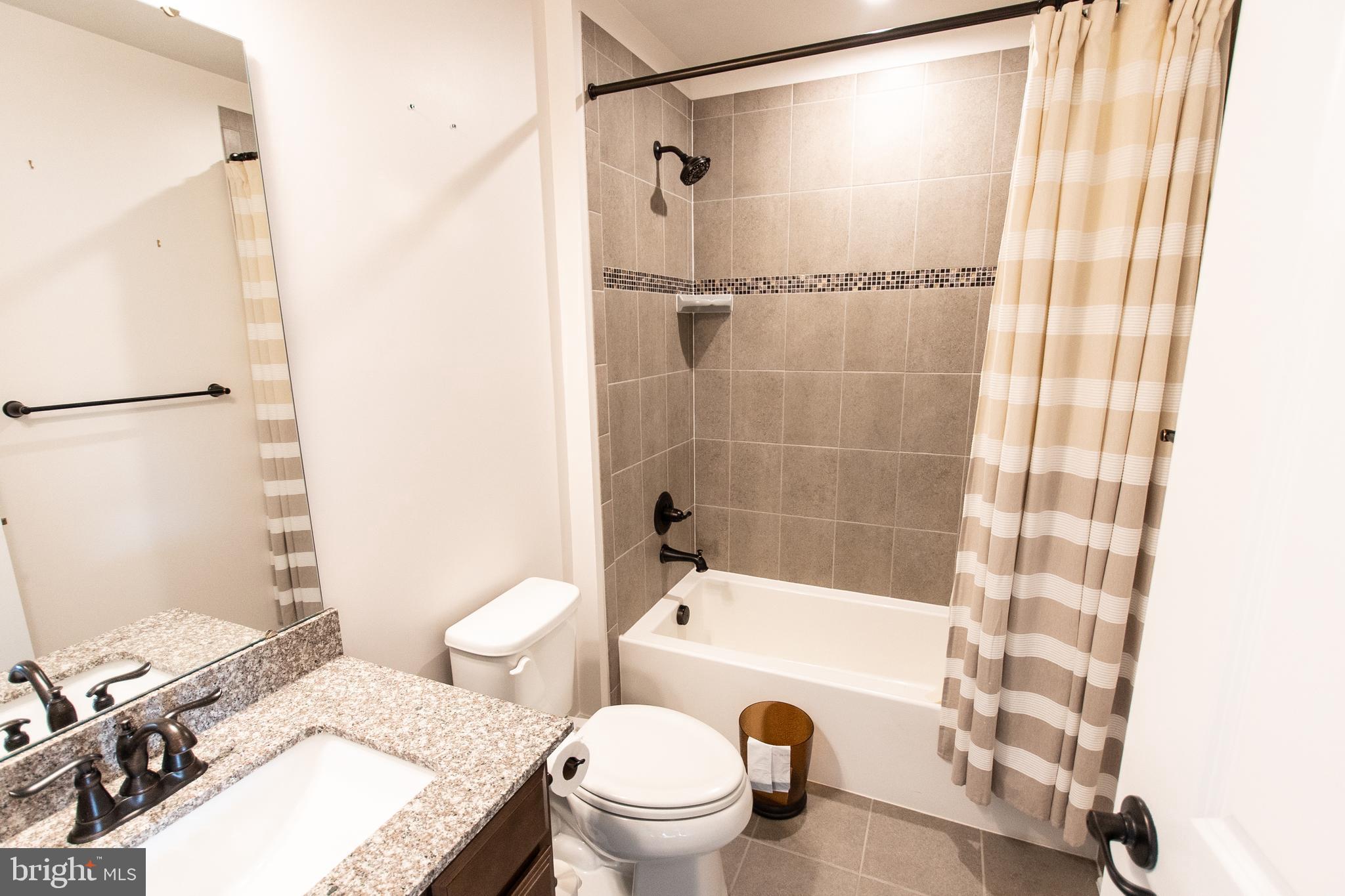 22304 Seabring Terrace Ashburn, VA 20148 - Photo 20 of 35