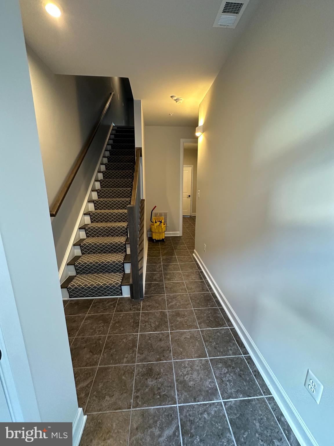 22304 Seabring Terrace Ashburn, VA 20148 - Photo 31 of 35